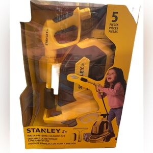 Stanley Jr. Yellow Water Pressure Play Set. NIB AGE 3T.